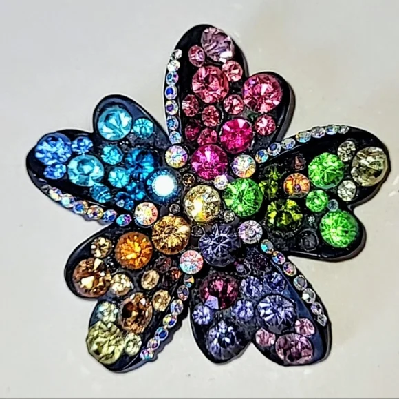 RAINBOW RHINESTONES FLORAL PENDANT VINTAGE JAPANNED MOUNTING - Picture 7 of 7